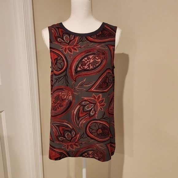 Loft Paisley Print Red And Gray Sleeveless Blouse, Size Small - Picture 1 of 10